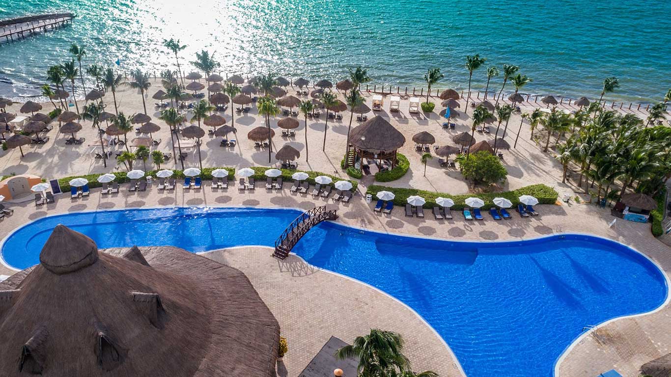 1366x768 Ocean Maya Royale