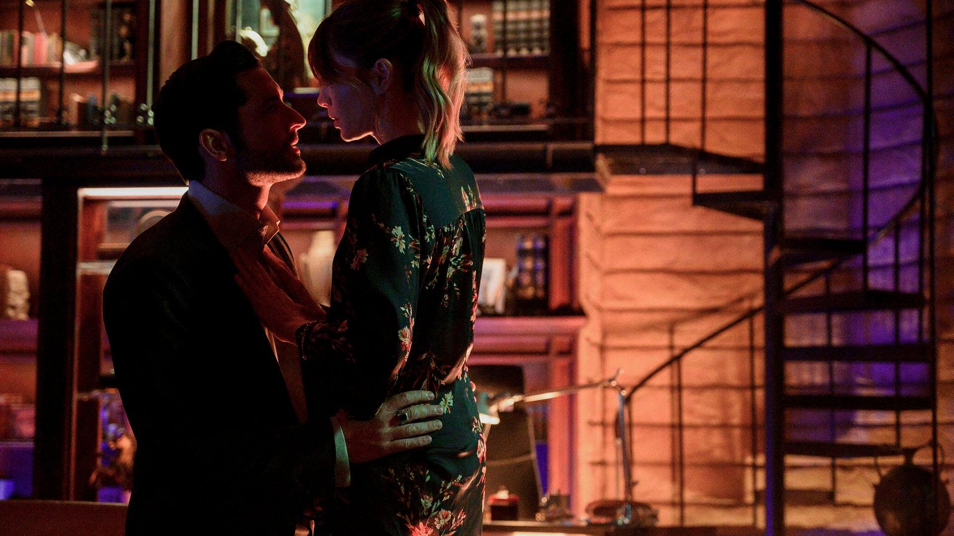 1920x1080 Lucifer's Tom Ellis and Lauren German Look Back on Deckerstar's 'Precious' Romance