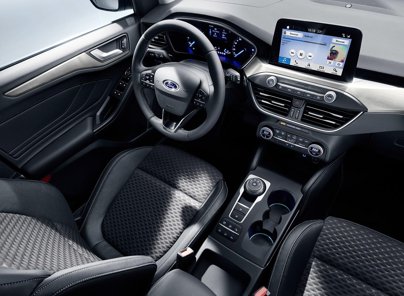 1600x1174 Ford Focus Wagon Titanium Interior Wallpaper (90)