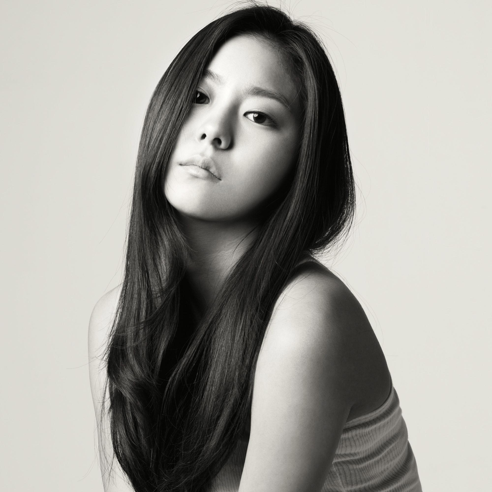 2000x2000 Download Wallpaper, Download 2560x1920 women asians monochrome after school uee 2000x2000 wallpaper People HD Wallpaper, Hi Res People Wallpaper, High Definition Wallpaper