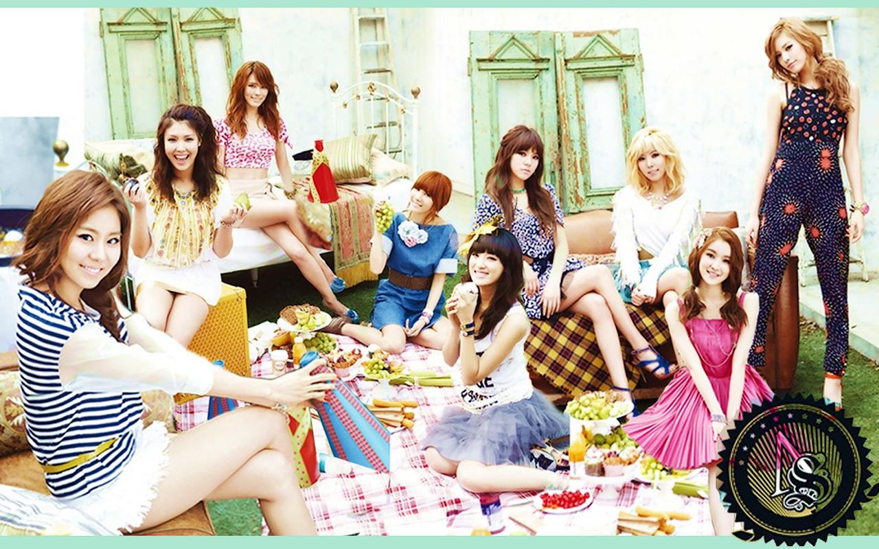 1280x800 After School Wallpaper