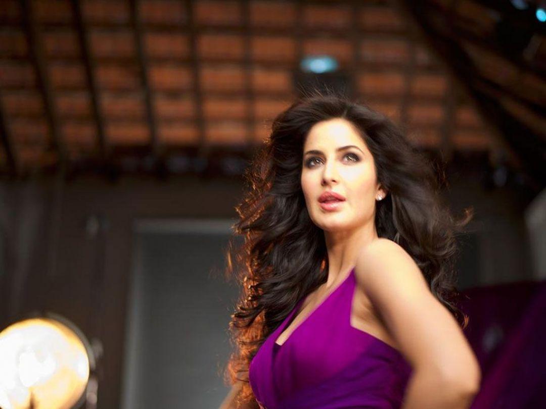 1080x810 Katrina Kaif Wallpaper 1080p F6N / iPhone HD Wallpaper Background Download (1080x810) (2021)