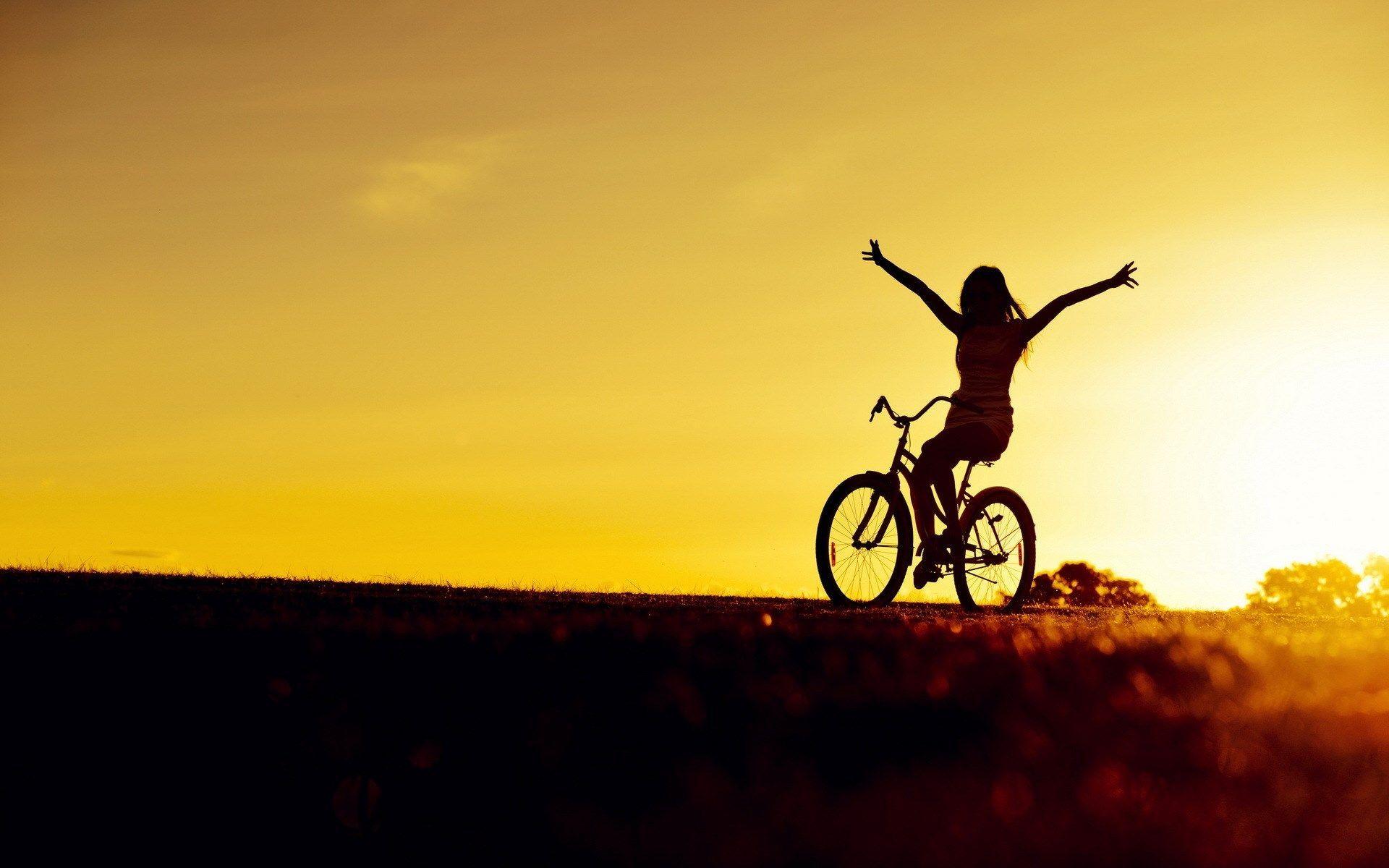 1920x1200 Women On Bike Wallpaper