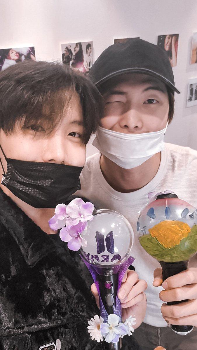 675x1199 Jhope & RM Wallpaper Lockscreen Simple