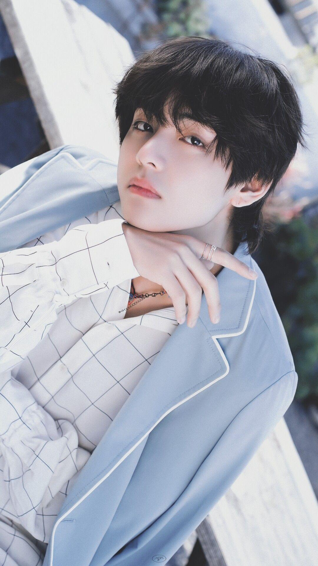 Hình nền máy tính 1080x1920 Tae Hyung