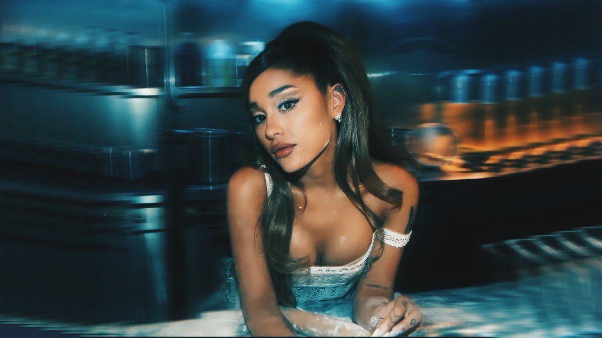 1200x674 Ariana Grande 2021 Laptop Wallpaper