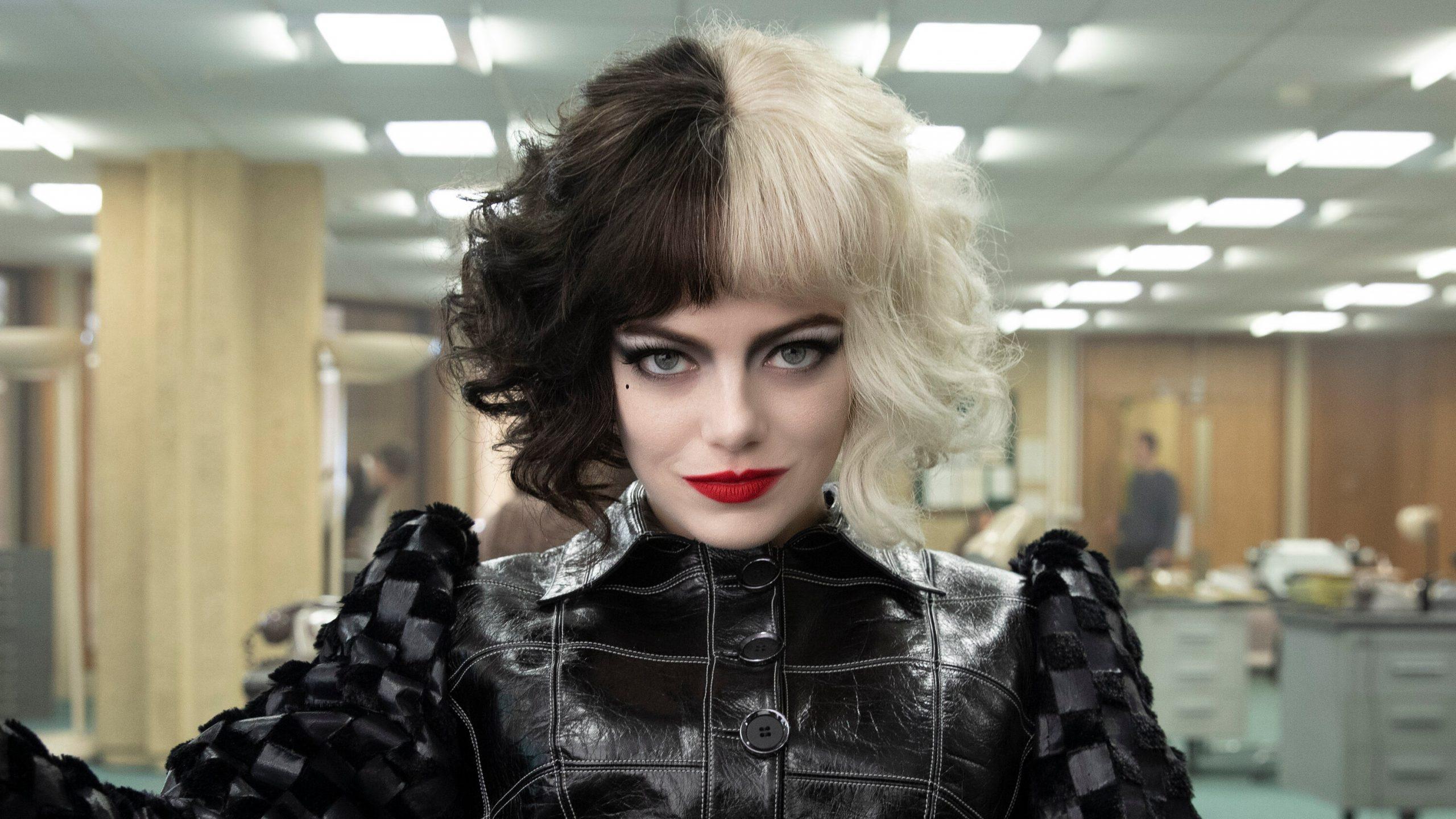 2560x1440 What's Up at the Movies: We Review Cruella's Up Newp