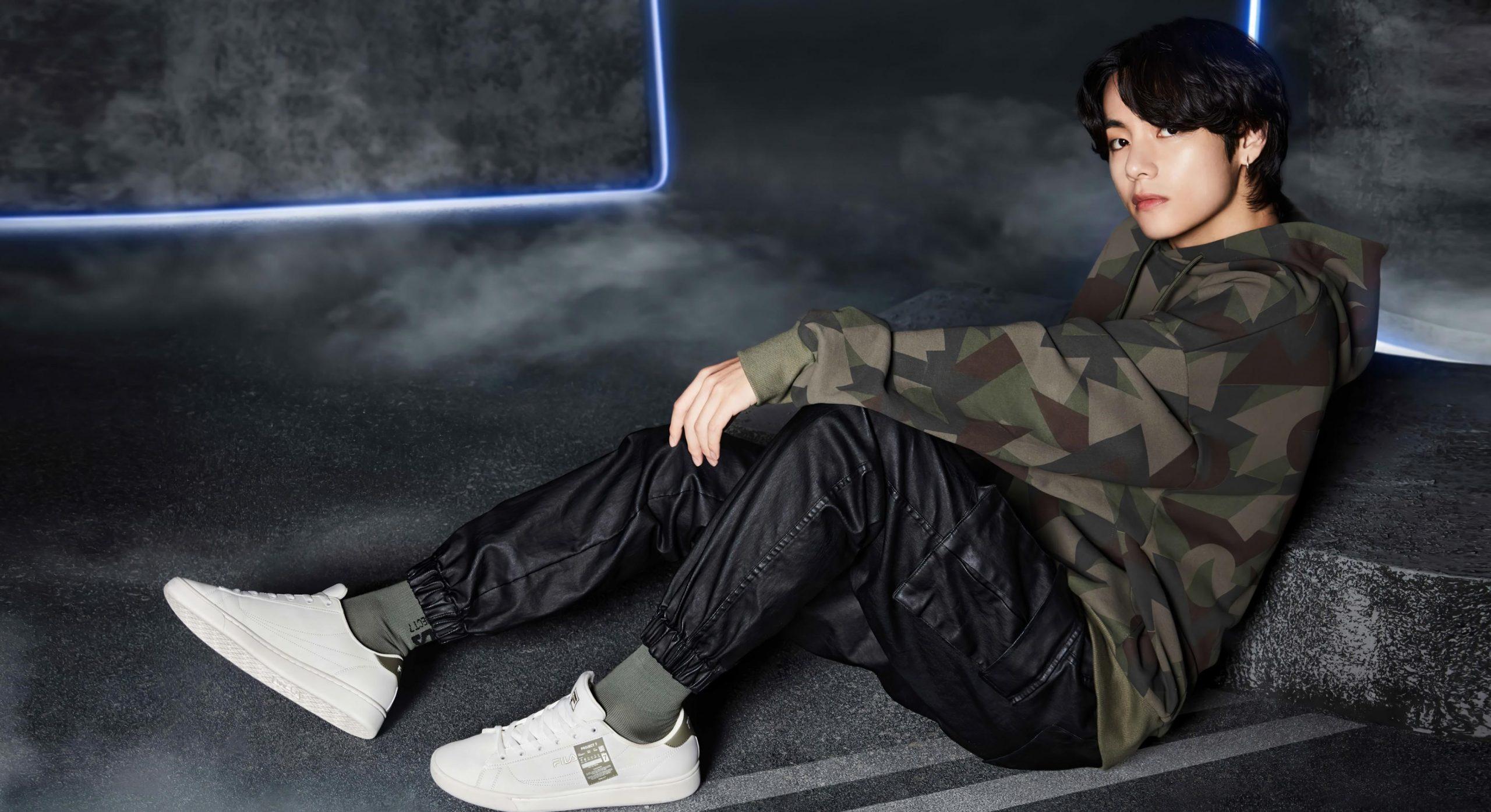 2560x1395 Kim Taehyung lọt vào danh sách Gương mặt đẹp nhất thế giới năm 2021