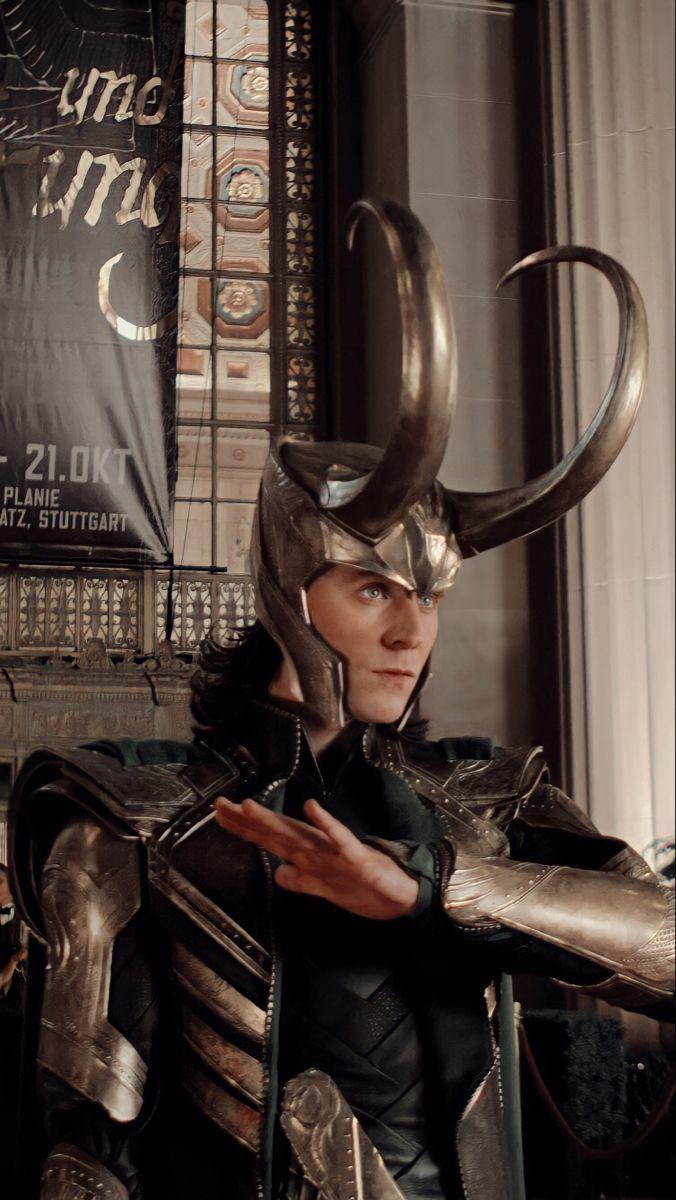 676x1200 Marvel Lock screens