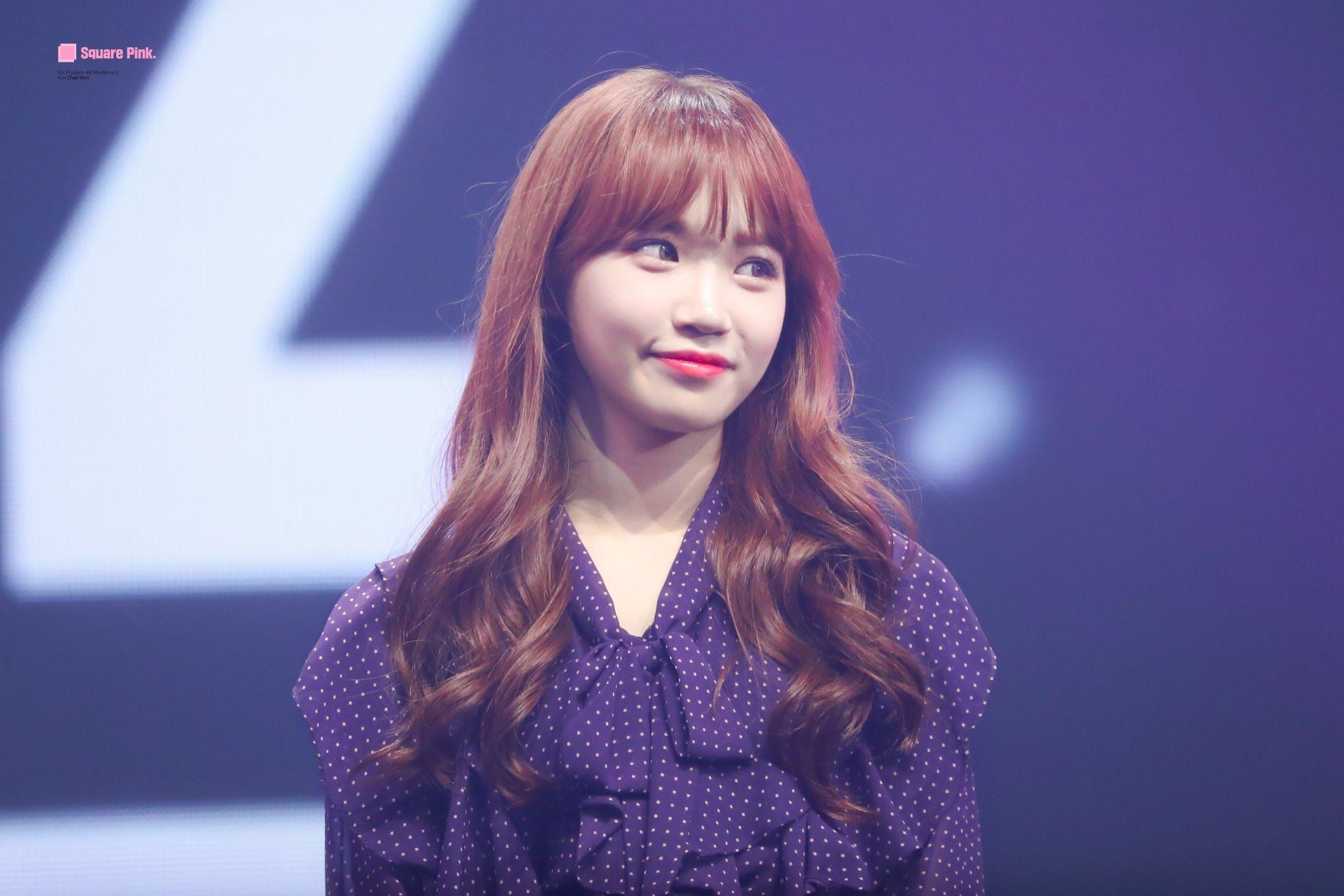 2048x1365 IZ*ONE Radish Fairy Kim Chaewon Thread