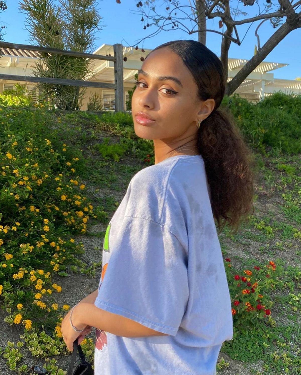 1200x1496 Daniella perkins