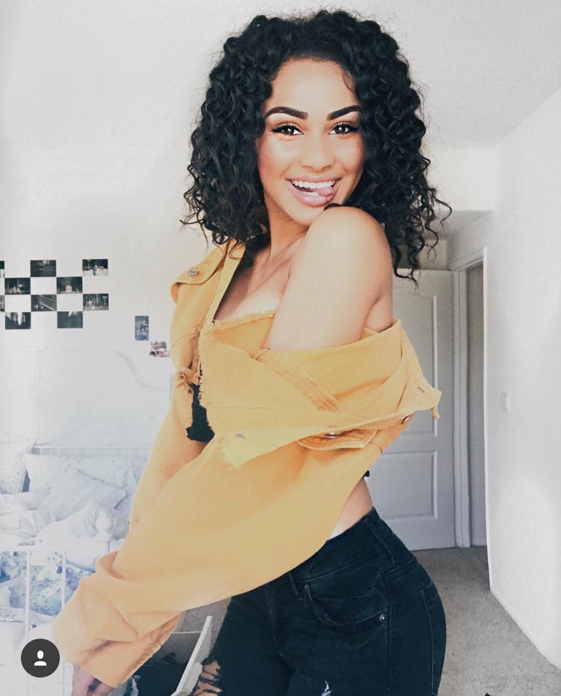 1125x1396 Daniella Perkins