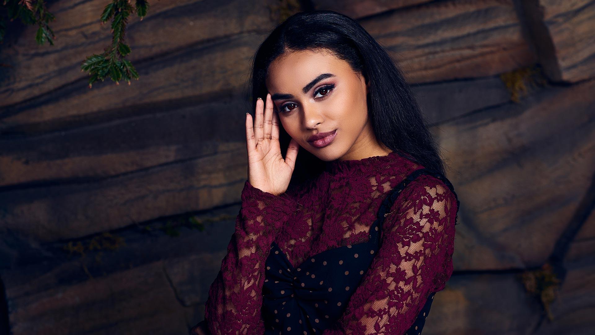 1920x1080 Daniella Perkins: Dress Like Ruby