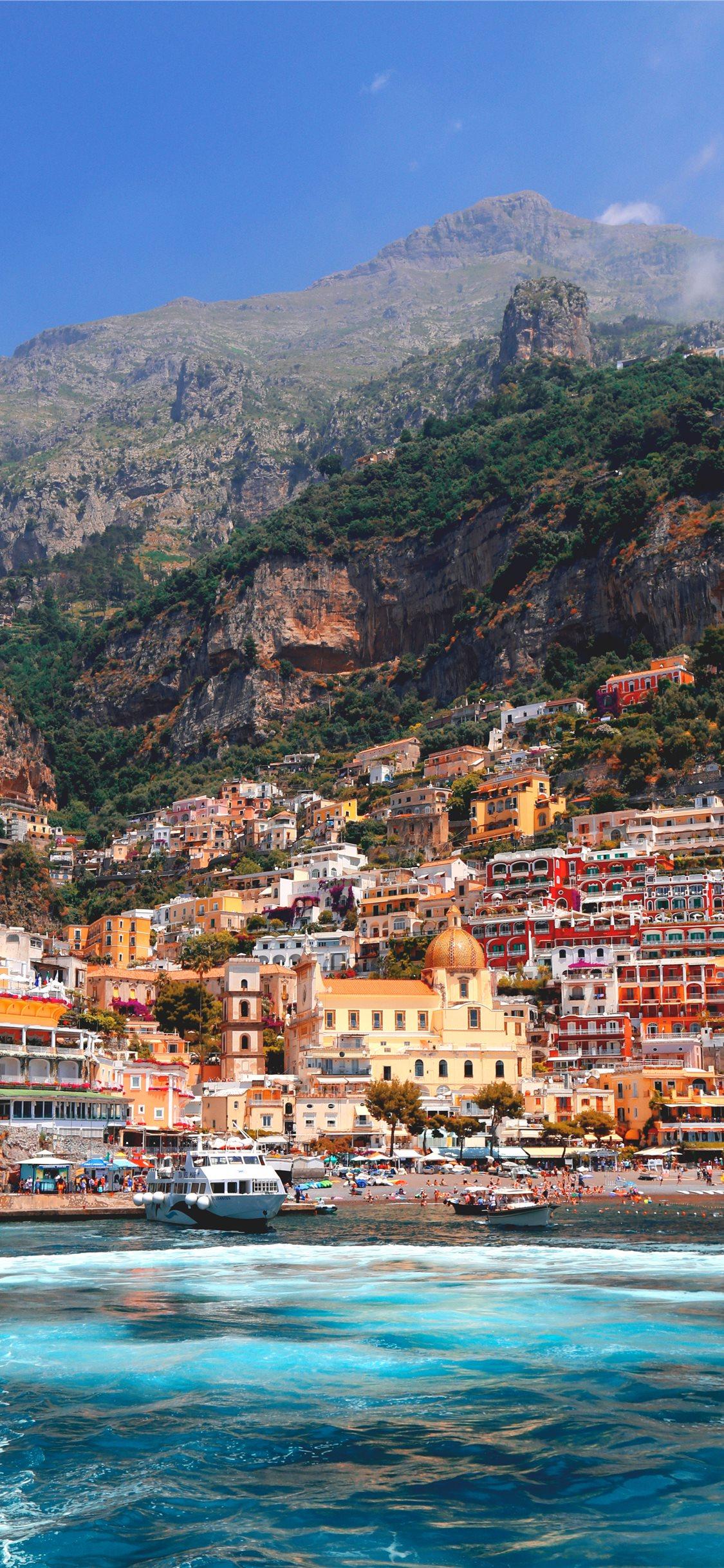 1125x2436 Wallpaper Of Italy