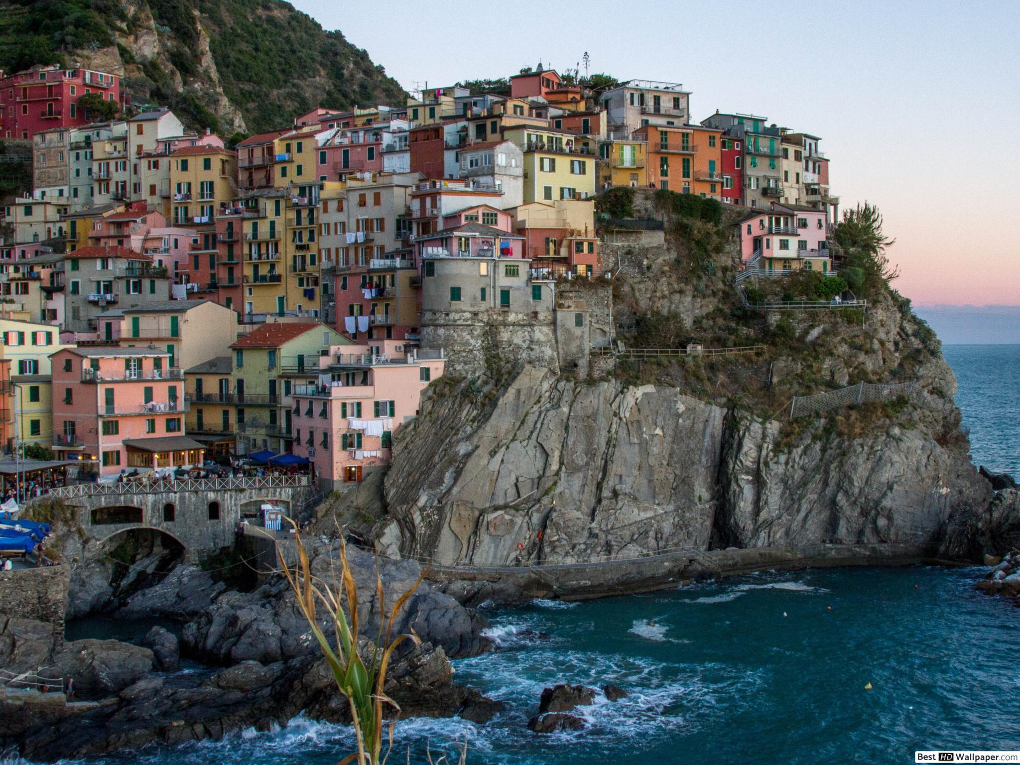 2048x1536 La Spezia, Manarola HD wallpaper download
