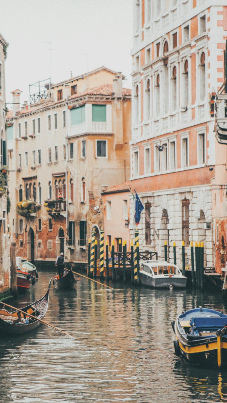 750x1334 italy lockscreens