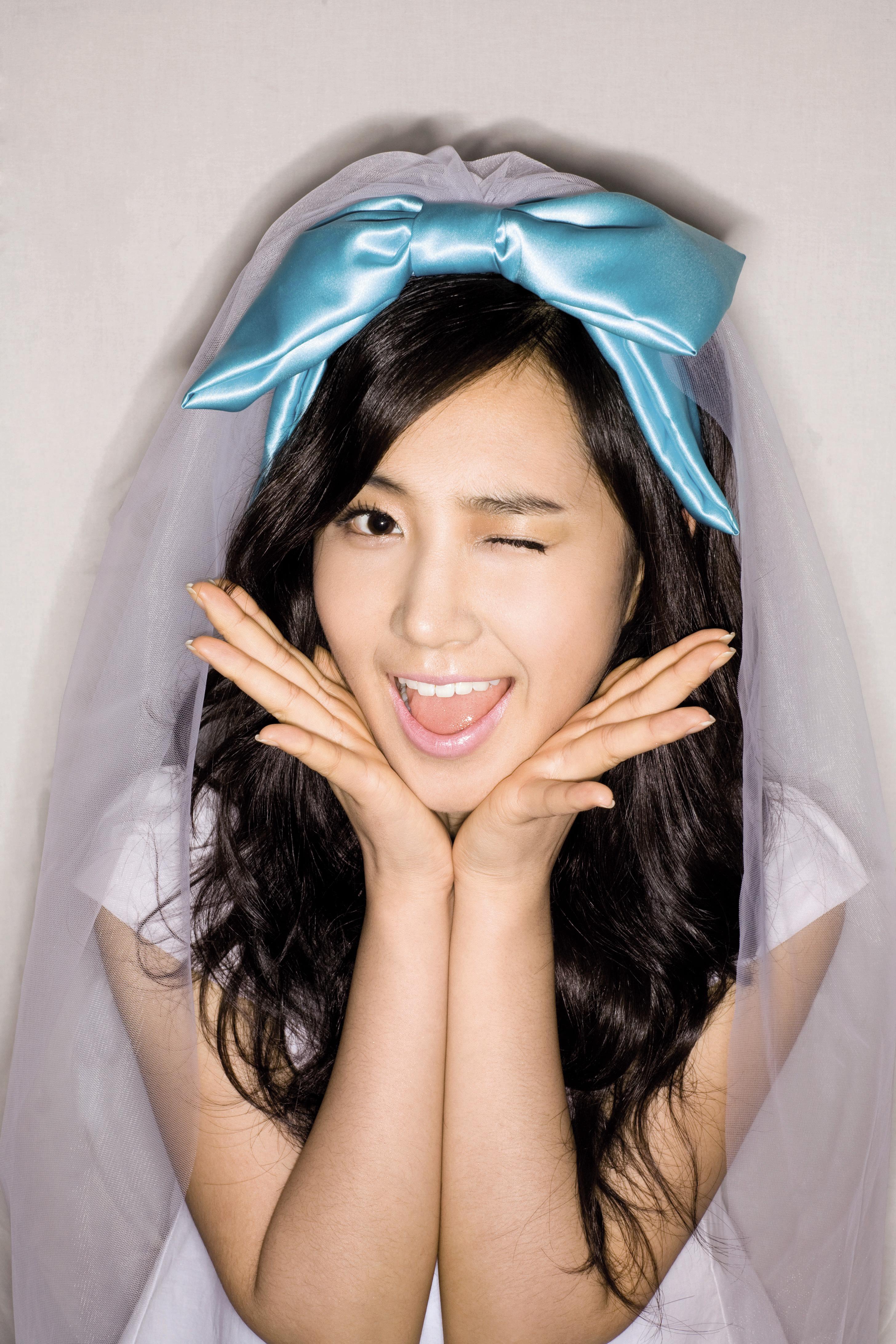 2912x4368 brunettes, women, Girls Generation SNSD, celebrity, Kwon Yuri wallpaper