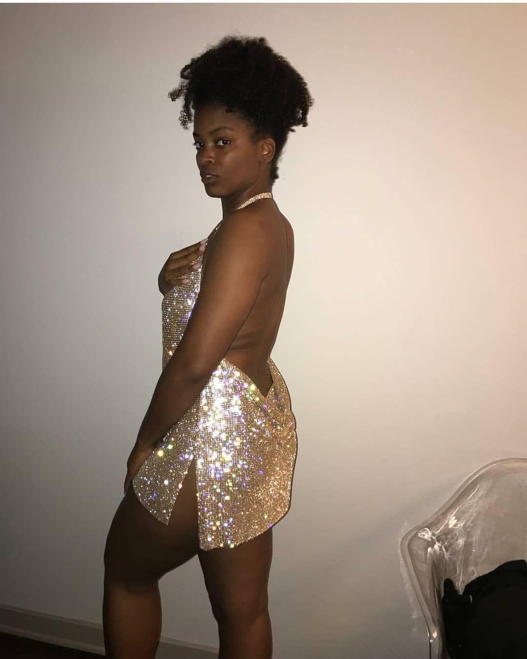 1080x1350 Ari Lennox Wallpaper