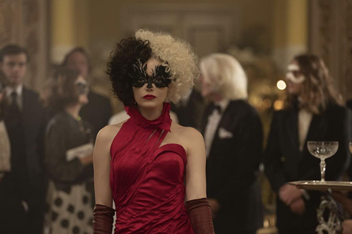 1200x800 Emma Stone's Cruella, Paris Hilton's Engagement and Brandy's Cinderella