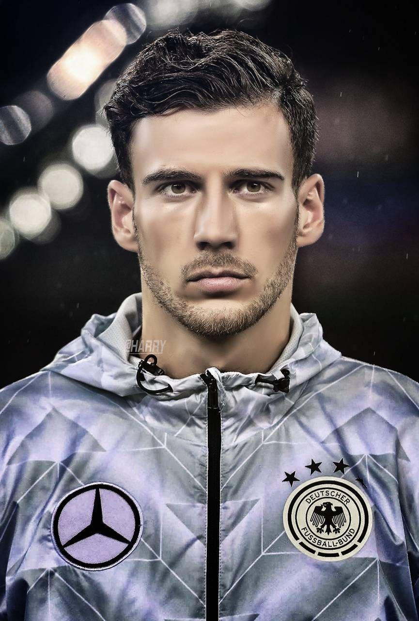 865x1280 German Football