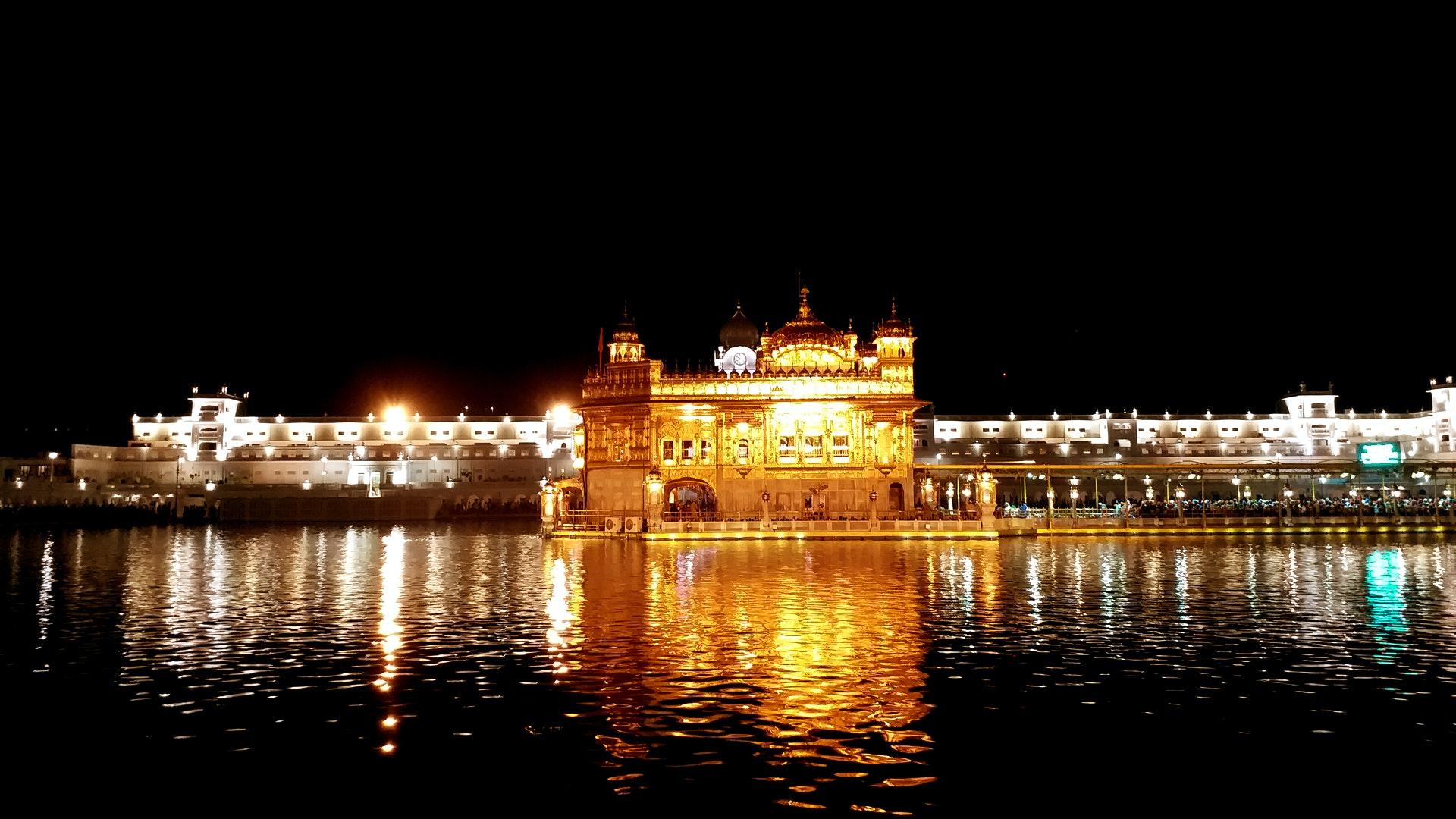 1920x1080 Free of golden temple, golden temple night