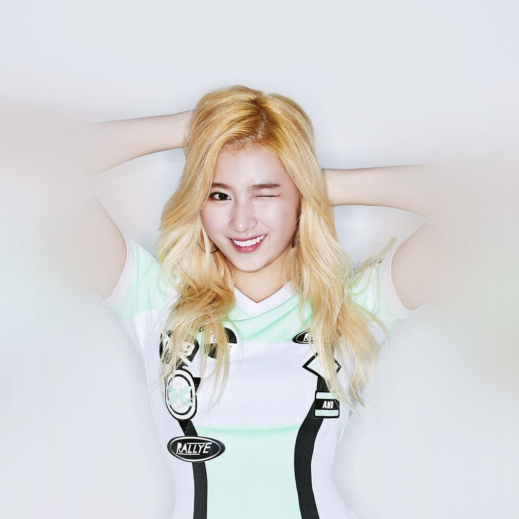 1024x1024 Sana Twice Kpop Girl Cute iPad Wallpaper Free Download