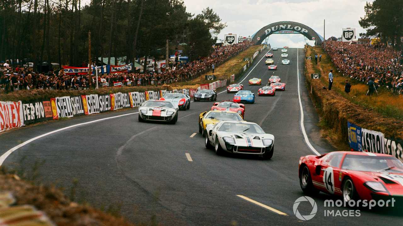 1280x720 Uncovered! Lost footage from the 1966 Le Mans Ford v Ferrari duel