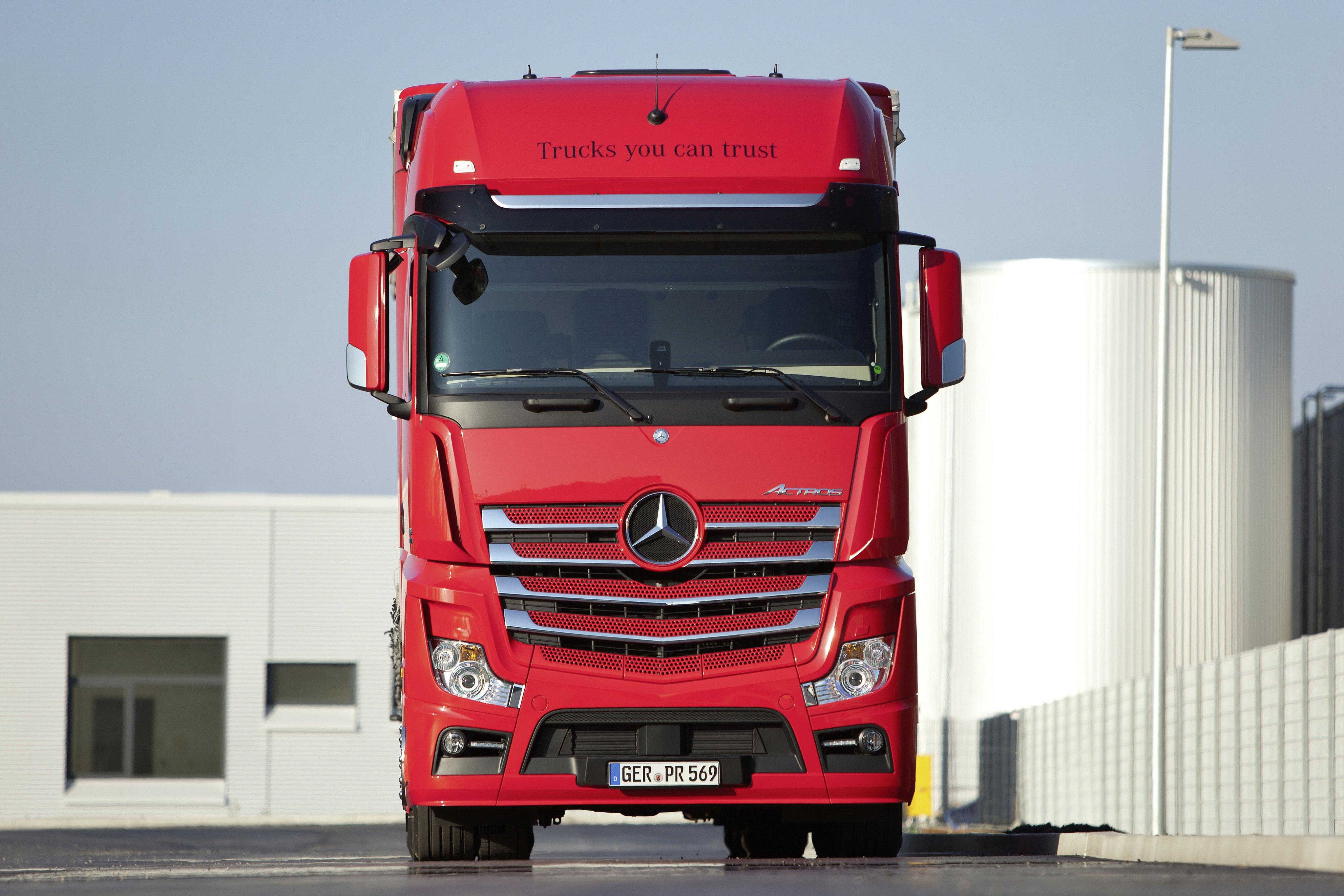 4096x2731 Mercedes Benz Actros 1851 (MP4) semi tractor wallpaperx2731