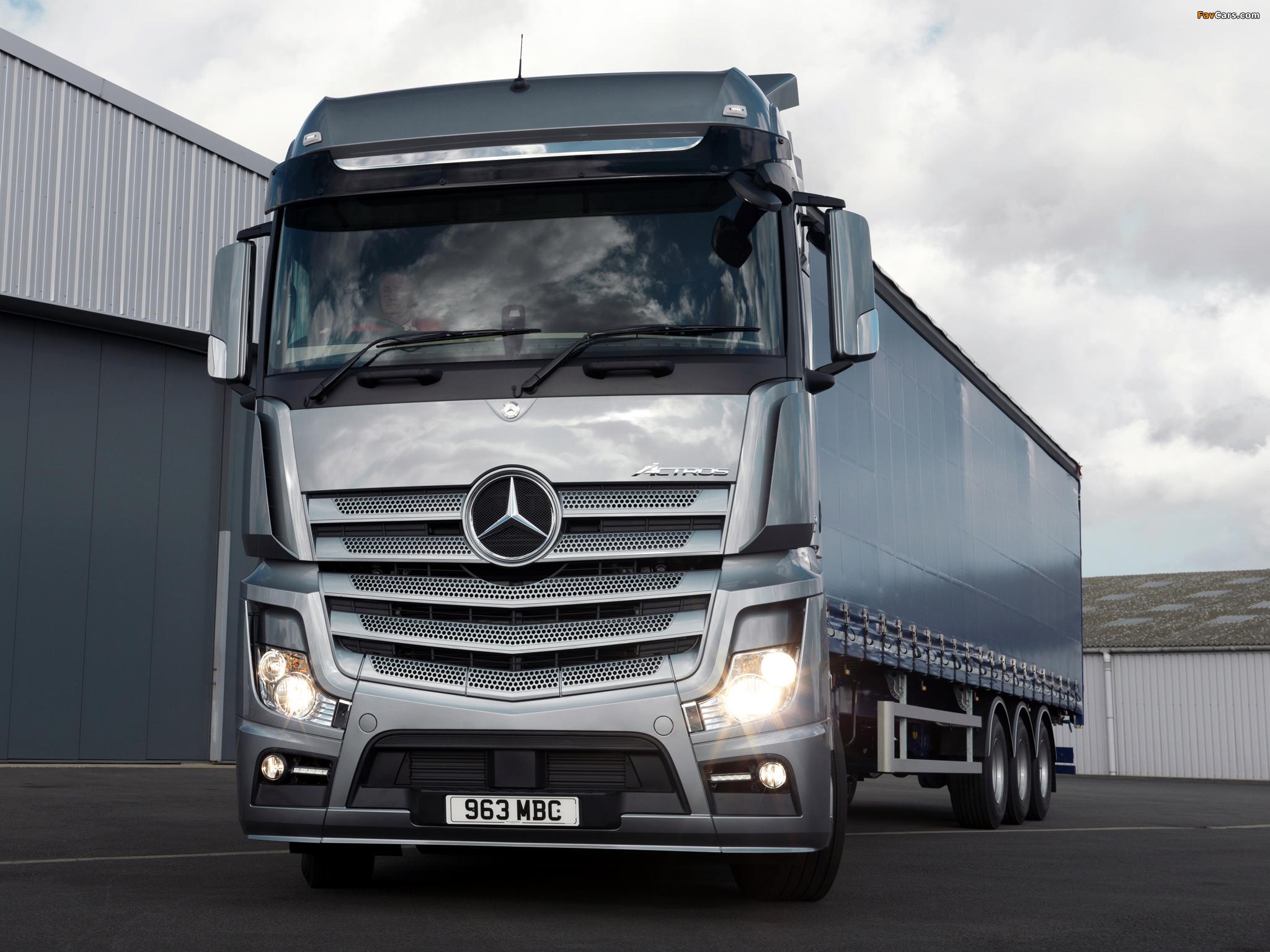 2048x1536 Mercedes Benz Actros 2545 UK Spec (MP4) 2011 Wallpaper