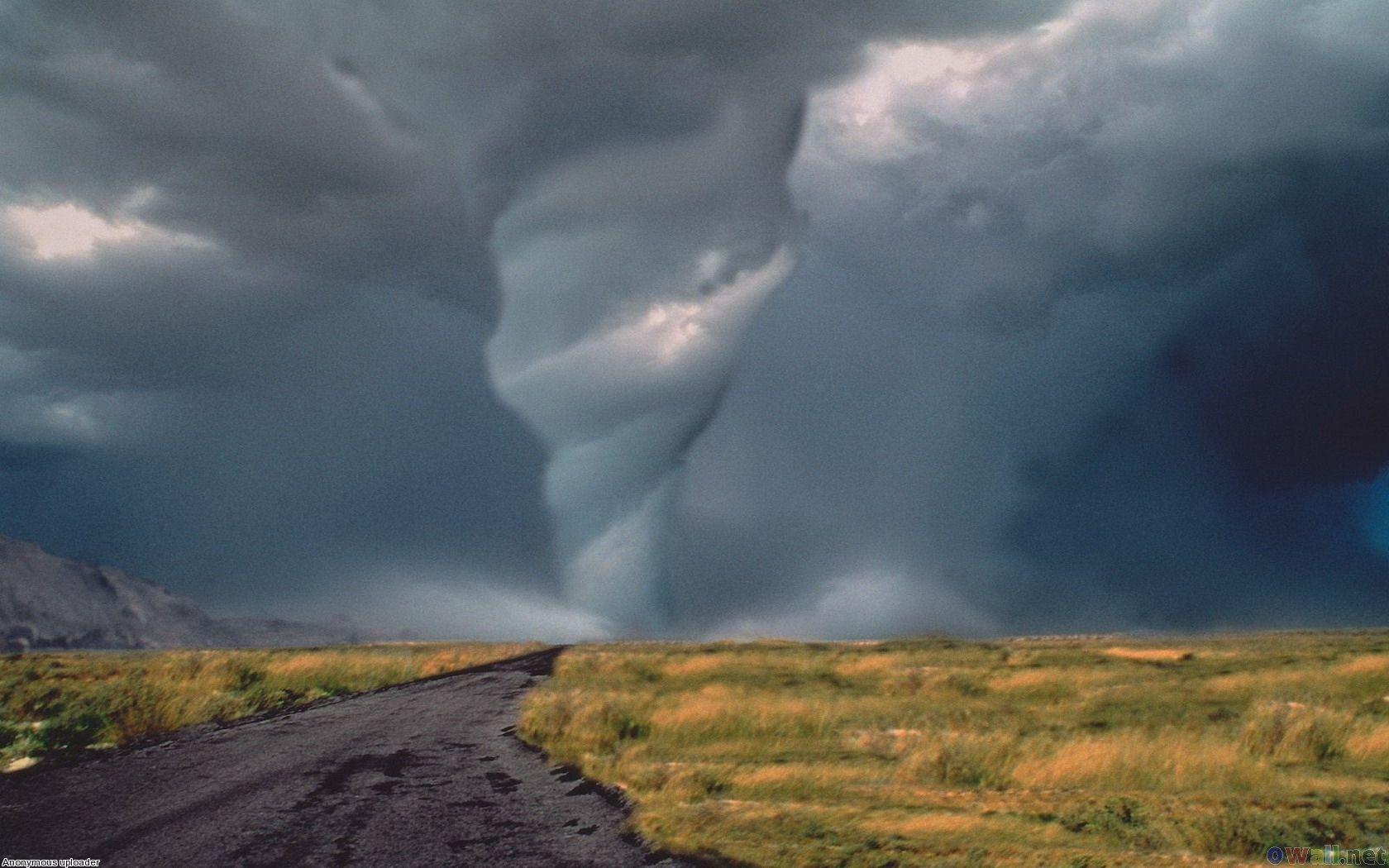 1680x1050 Tornado Weather Wallpaper, HD Tornado Weather Background on WallpaperBat