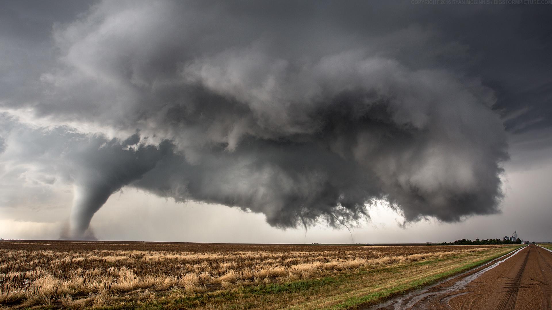 1920x1080 Free download Tornado Wallpaper - [1920x1080] for your Desktop, Mobile & Tablet. Explore Tornadoes Wallpaper. Tornadoes Wallpaper
