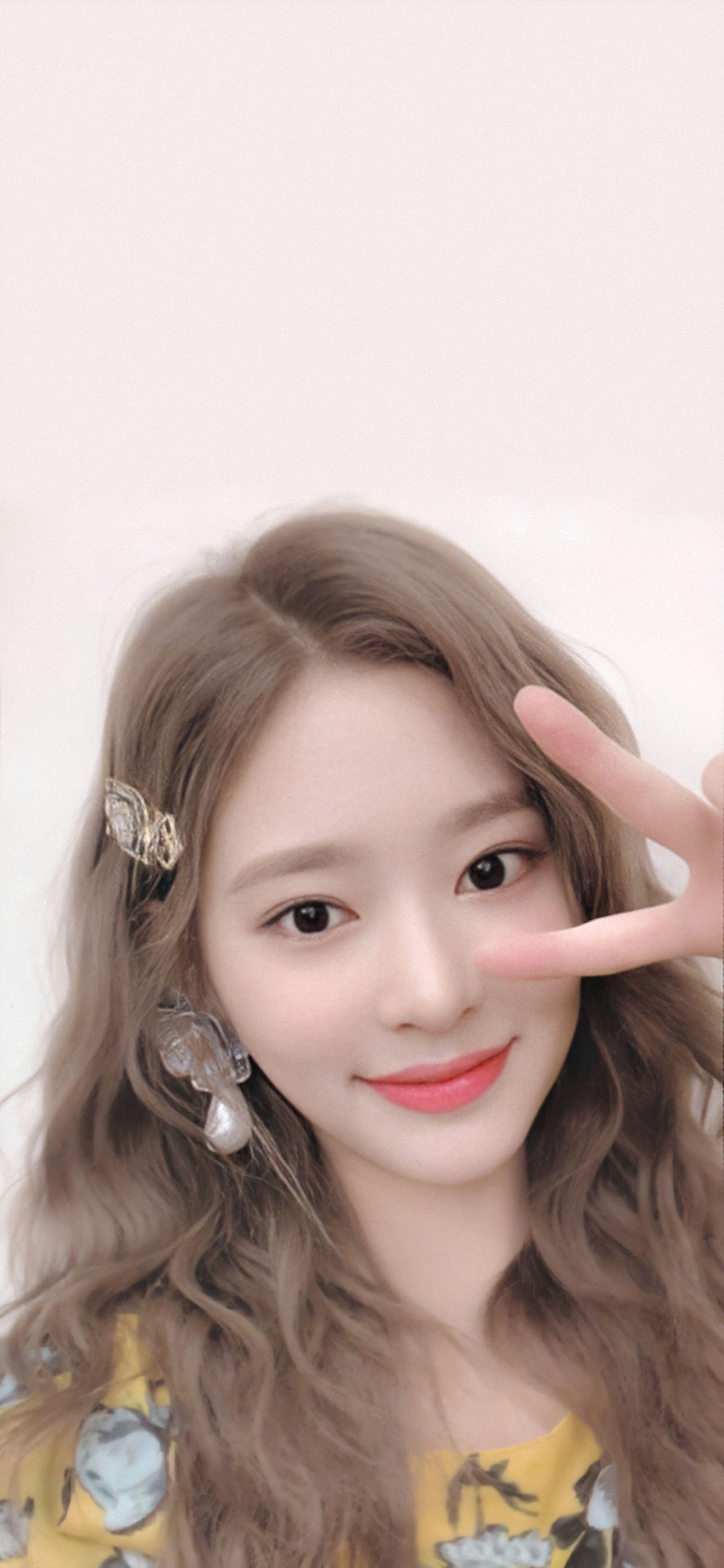1892x4096 kim minju wallpaper. Kim minju wallpaper, Iz one wallpaper, Izone wallpaper aesthetic