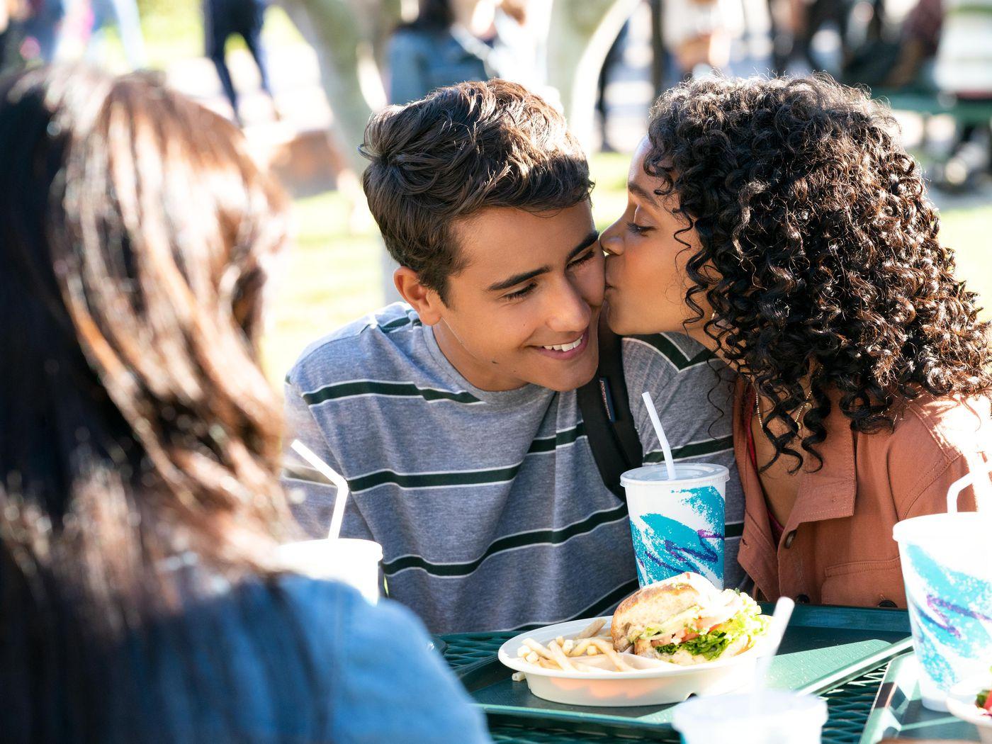 1400x1050 Love, Victor' review: Hulu series returns to Simon's school