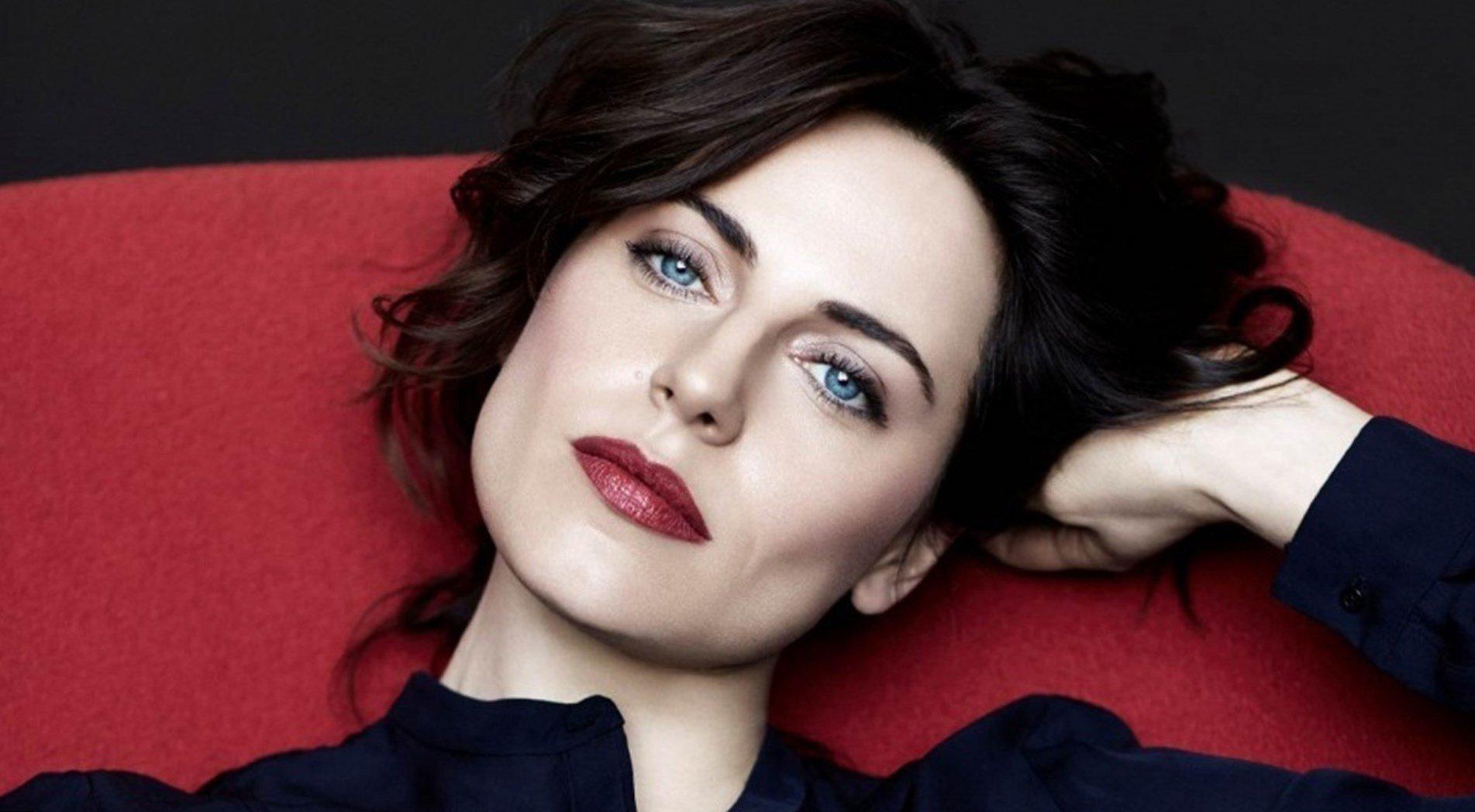 1903x1048 Antje Traue Wallpaper and Background Imagex1048