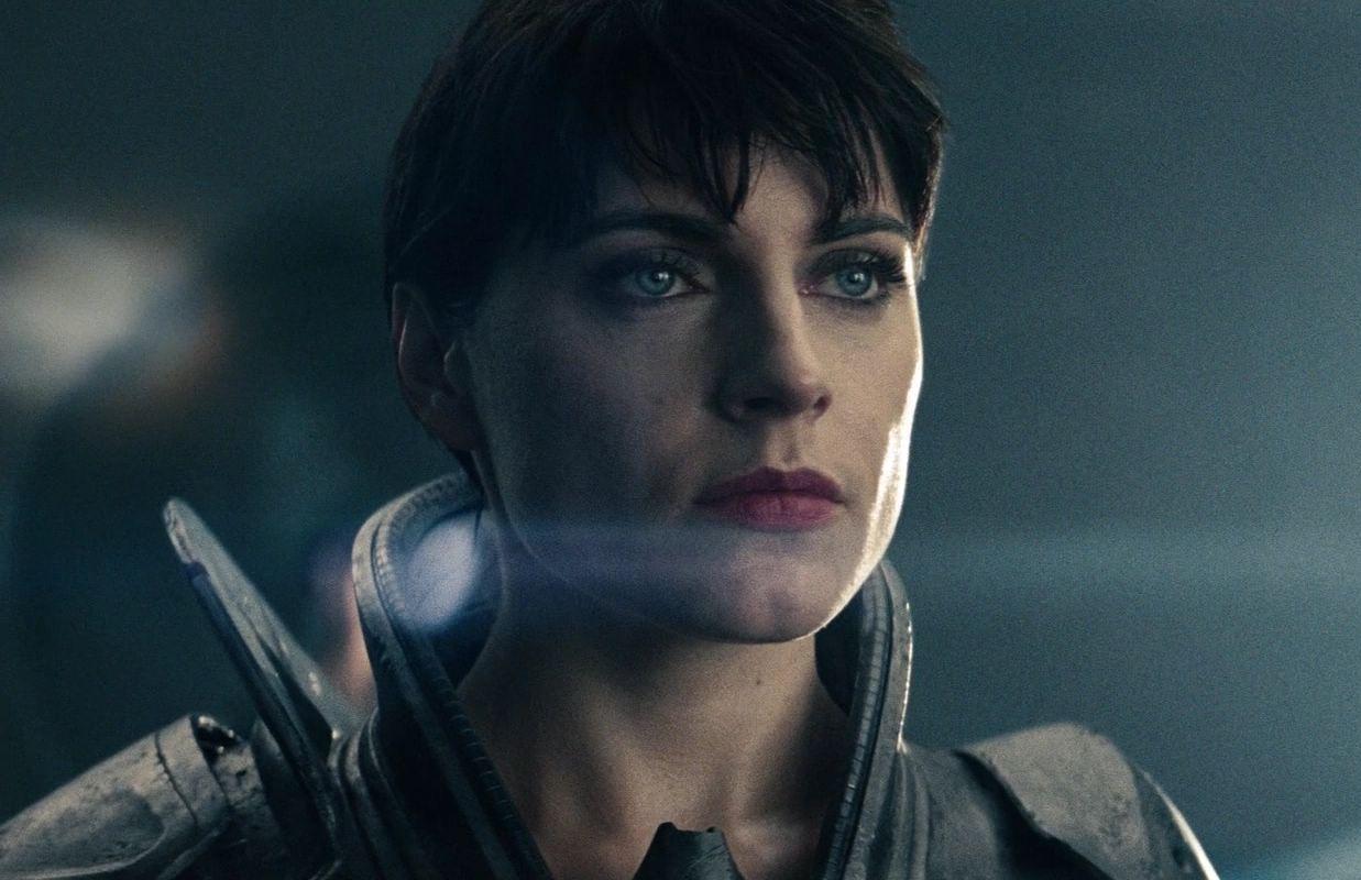 1237x800 Antje Traue's birthday
