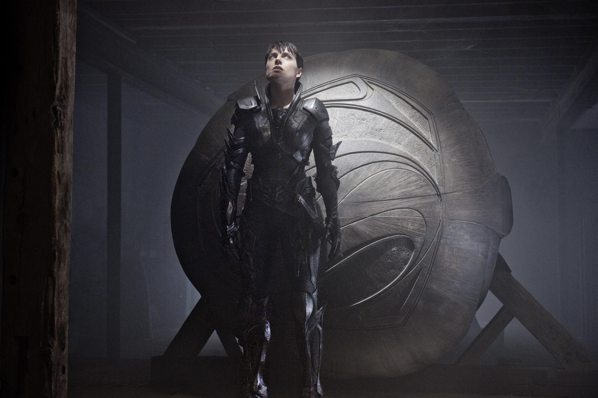 2048x1365 Man Of Steel Hi Res Image