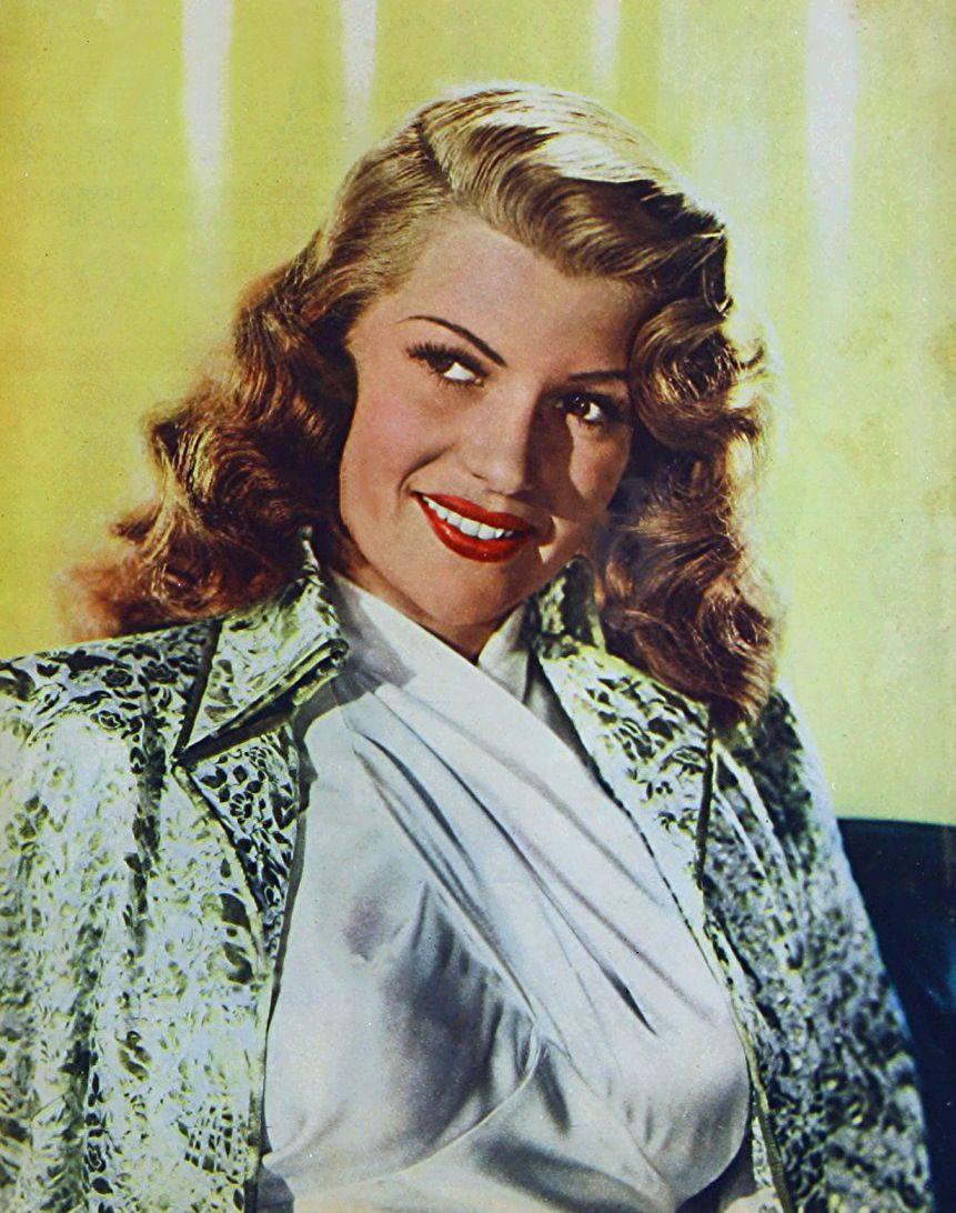 861x1092 A green and white jacket looks fresh with Miss Hayworth's hair. Rita hayworth, Rita, Hollywood