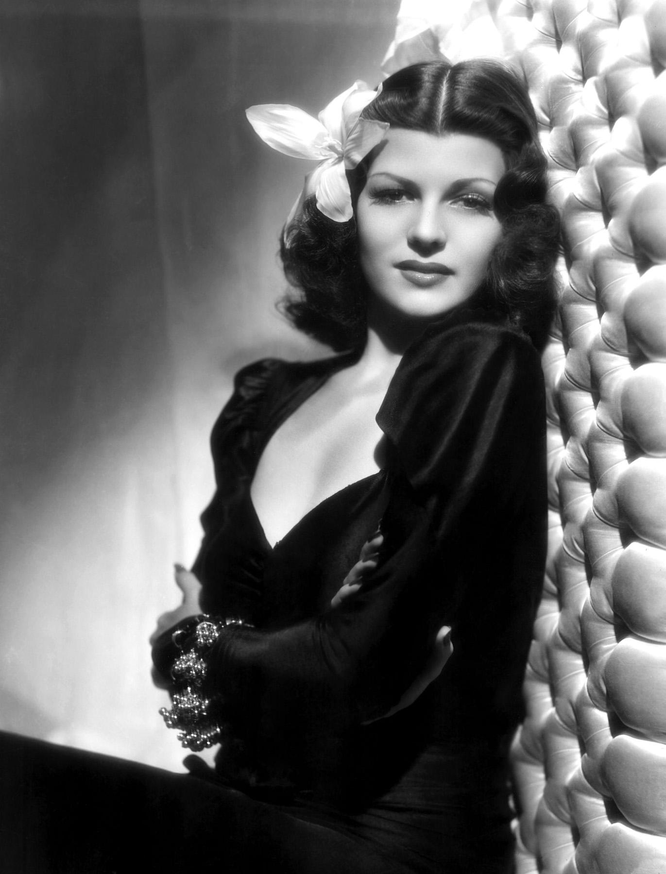 1371x1800 Rita Hayworth wallpaper