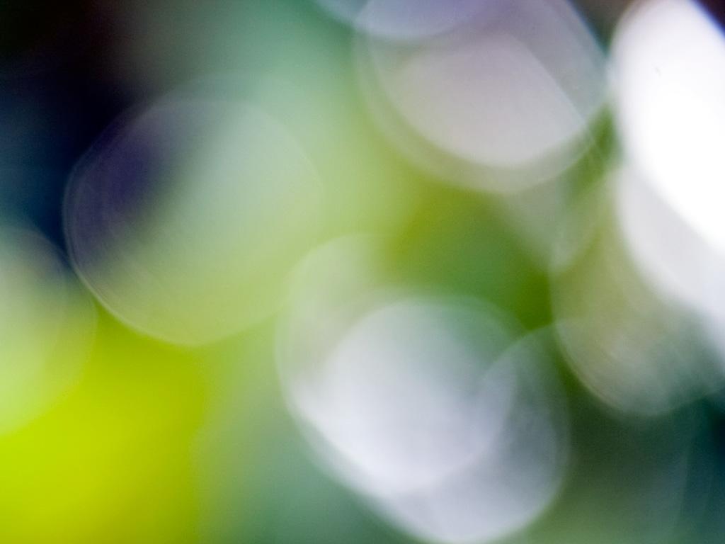 1024x768 Commercial Wallpaper Pack Download V