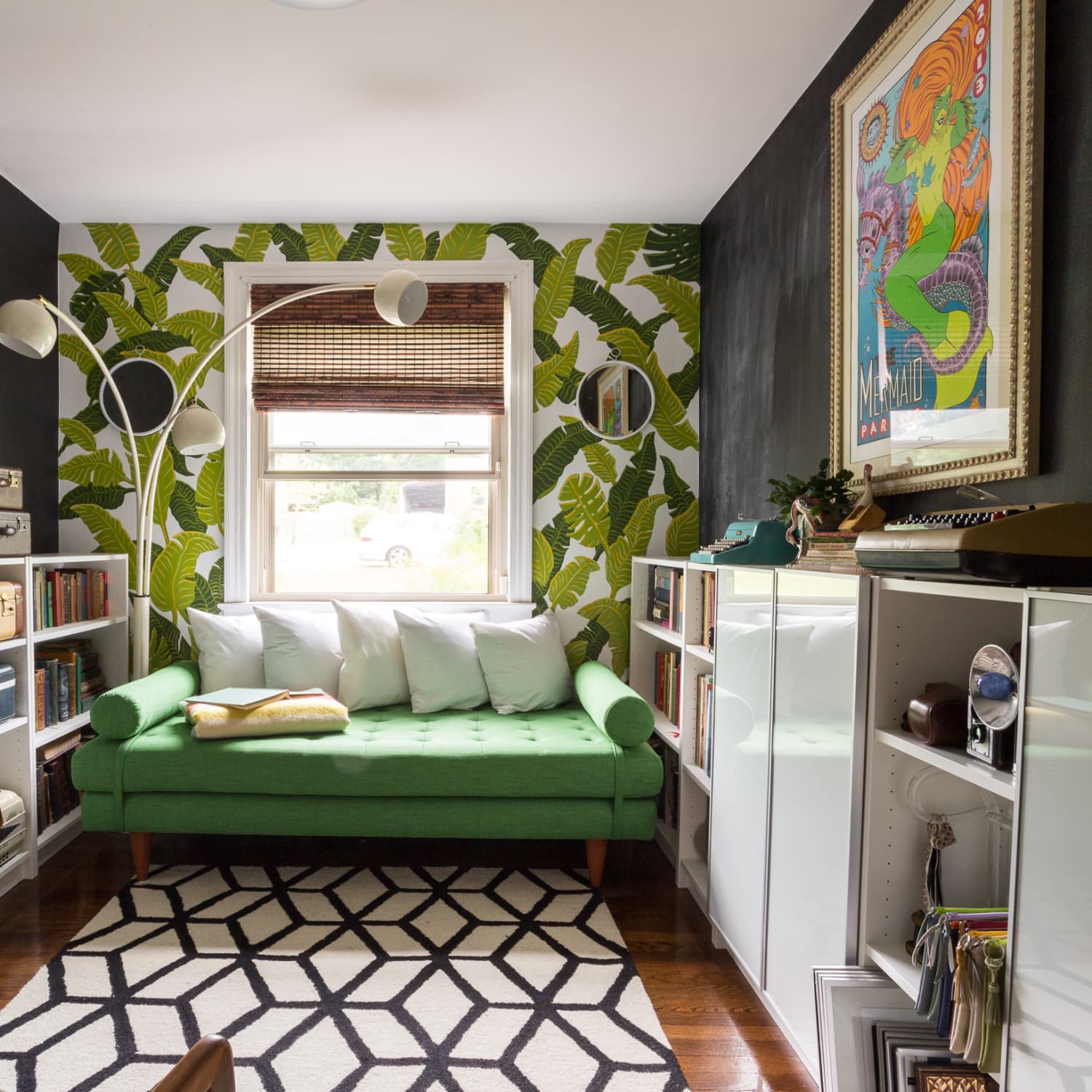 1500x1500 How to Decorate a Small Space With Wallpaper