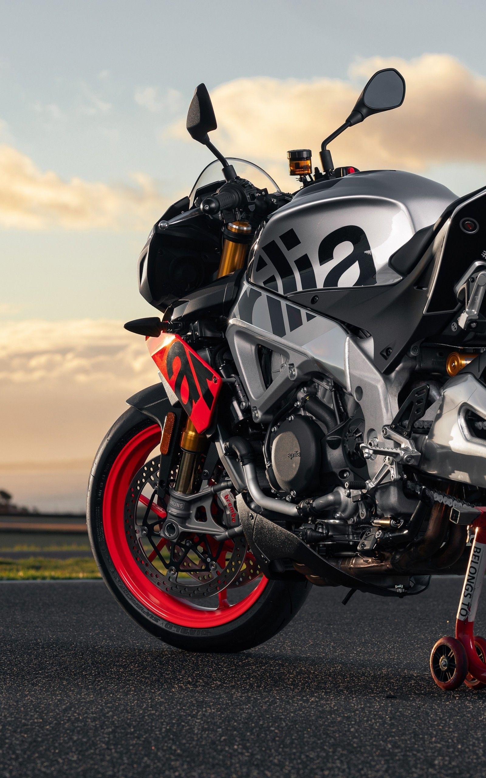 1600x2560 Aprilia Tuono Wallpaper