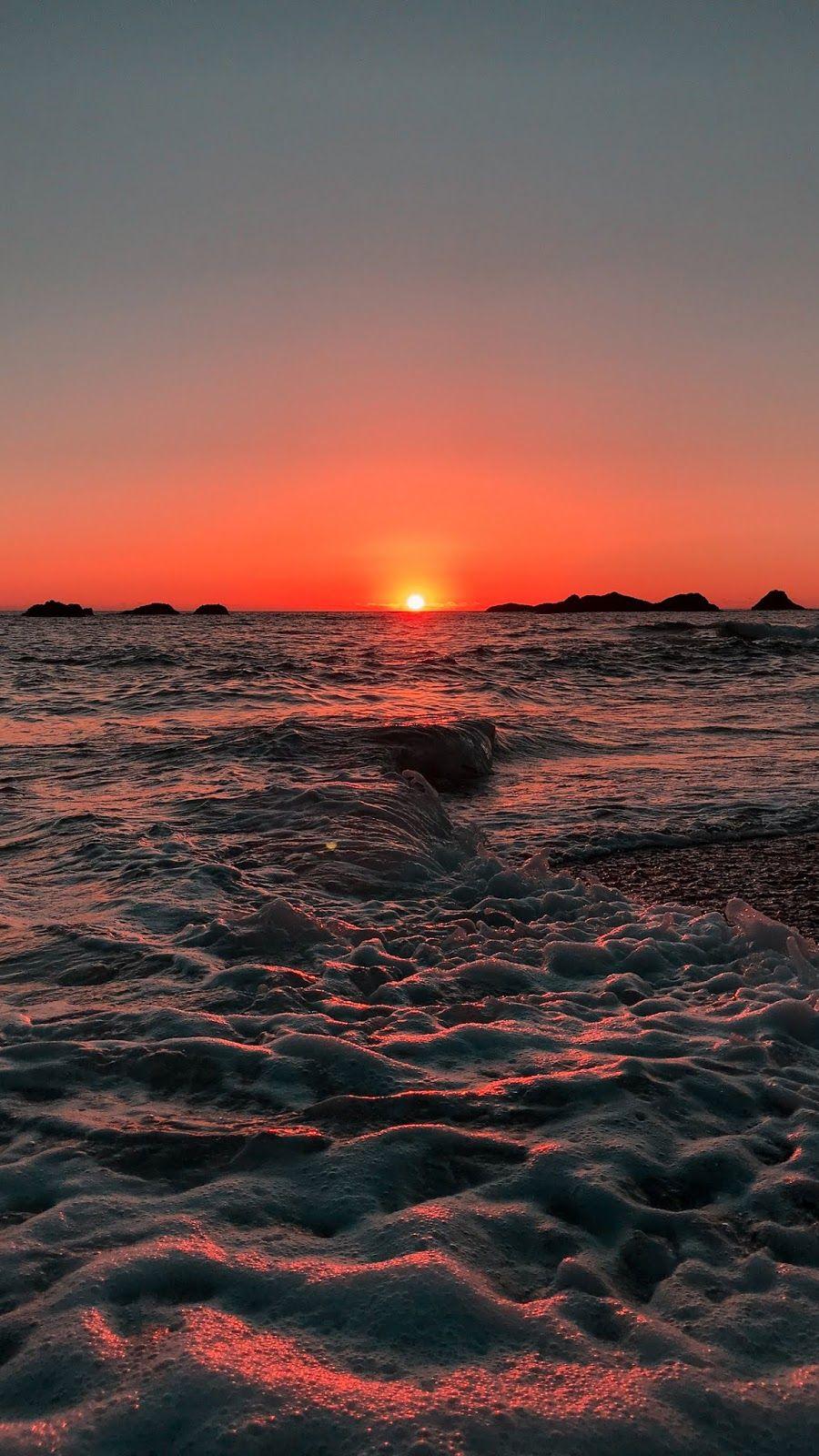 900x1600 Ocean Sunset Aesthetic Wallpaper