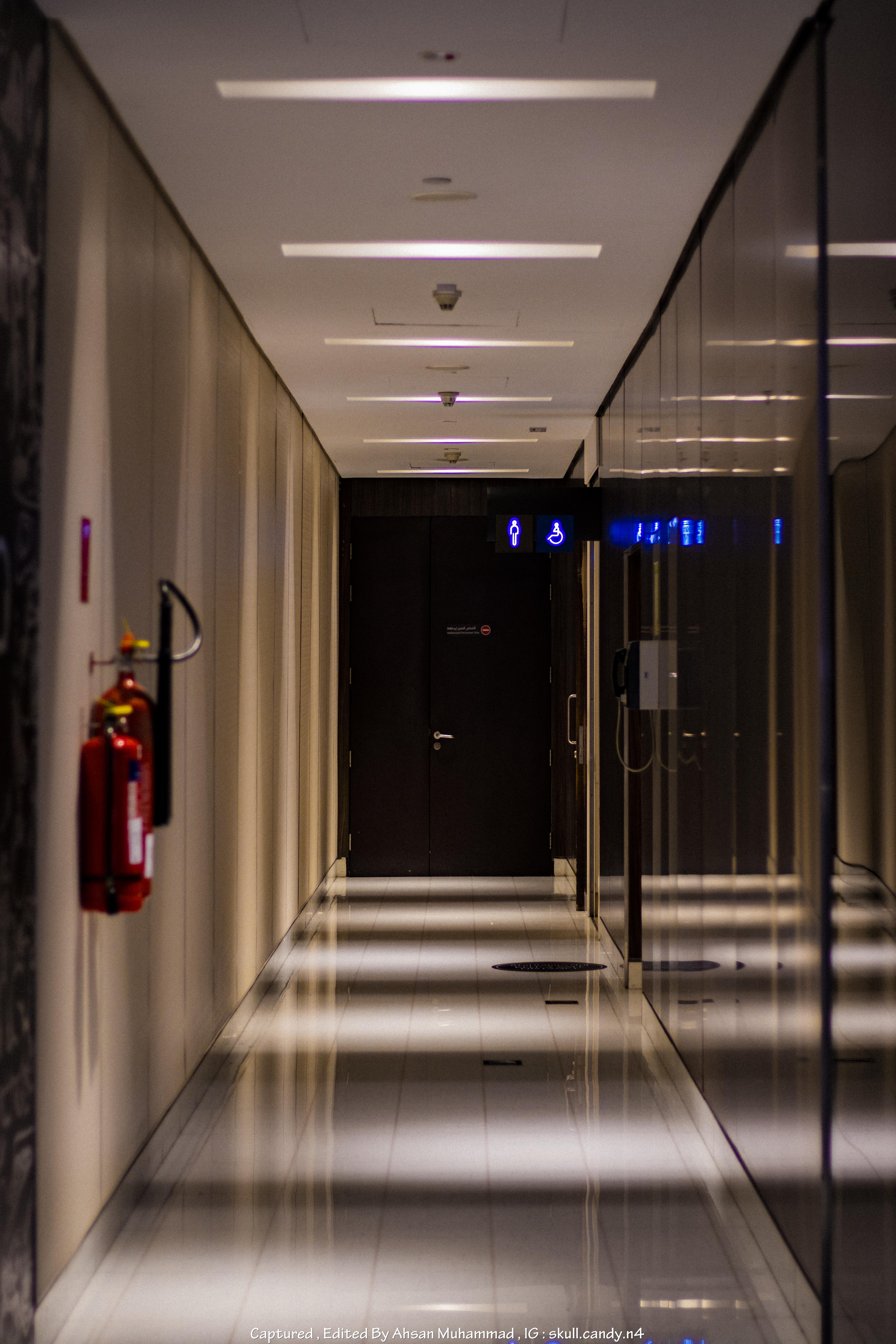 4000x6000 Dubai Burj Khalifa Shopping Mall Wallpaper:4000x6000