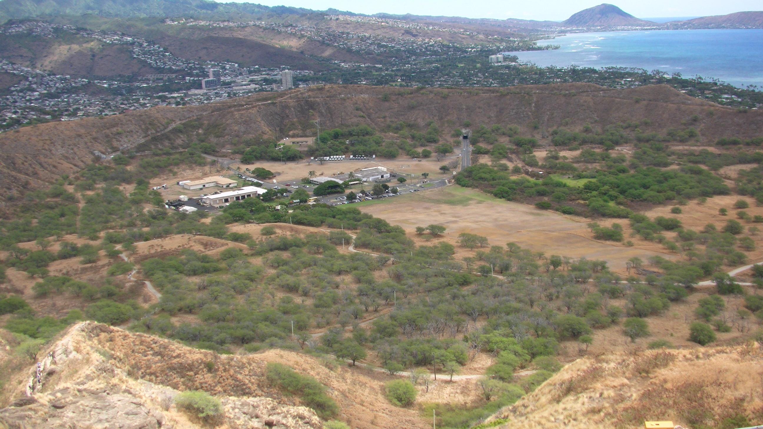 2592x1456 Diamond Head Wallpaper background picture