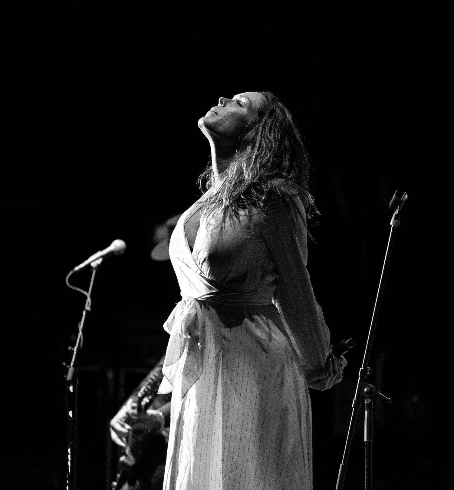 Beth Hart Wallpapers - Top Free Beth Hart Backgrounds - WallpaperAccess