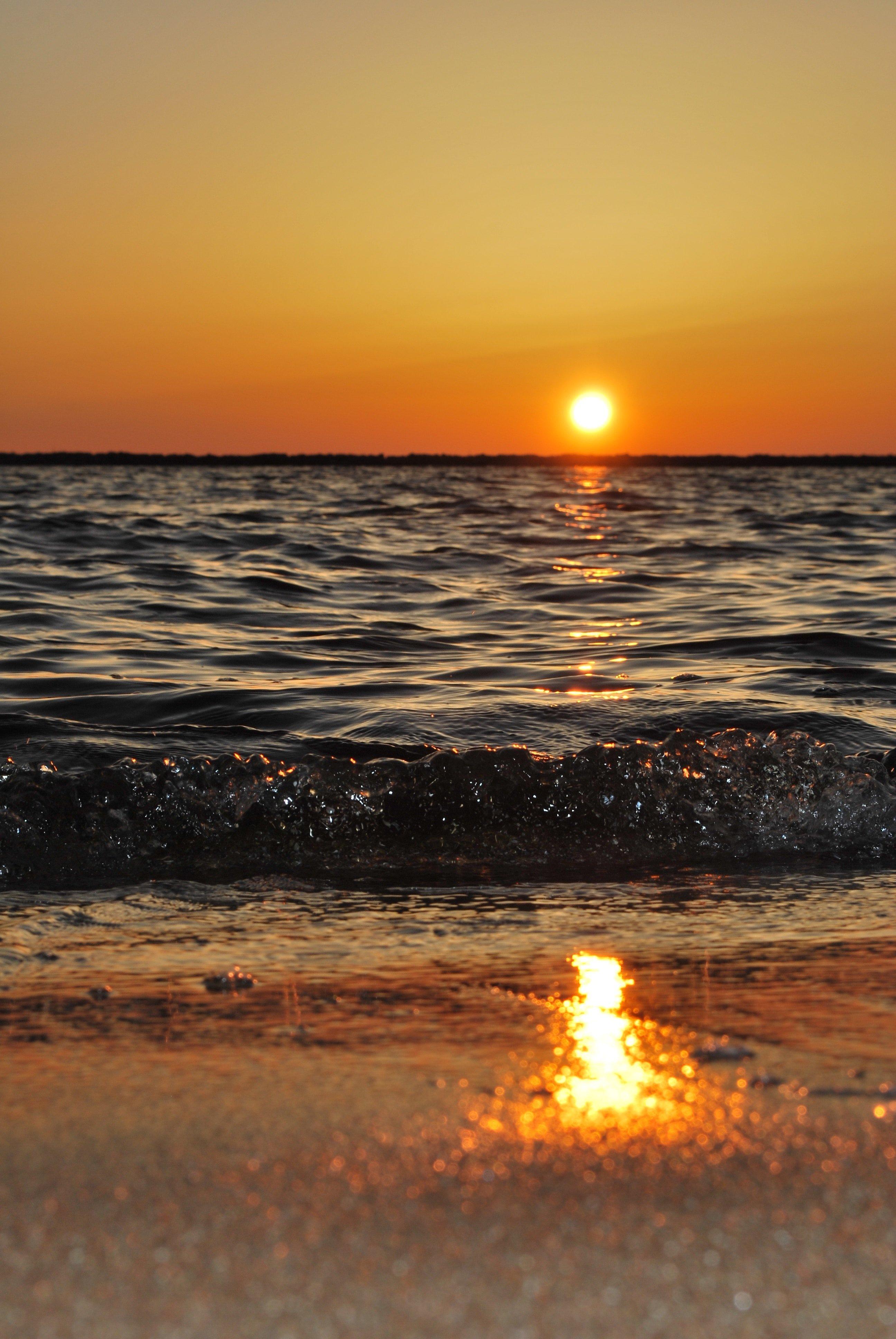 2592x3872 Sunrise Beach HD wallpaper