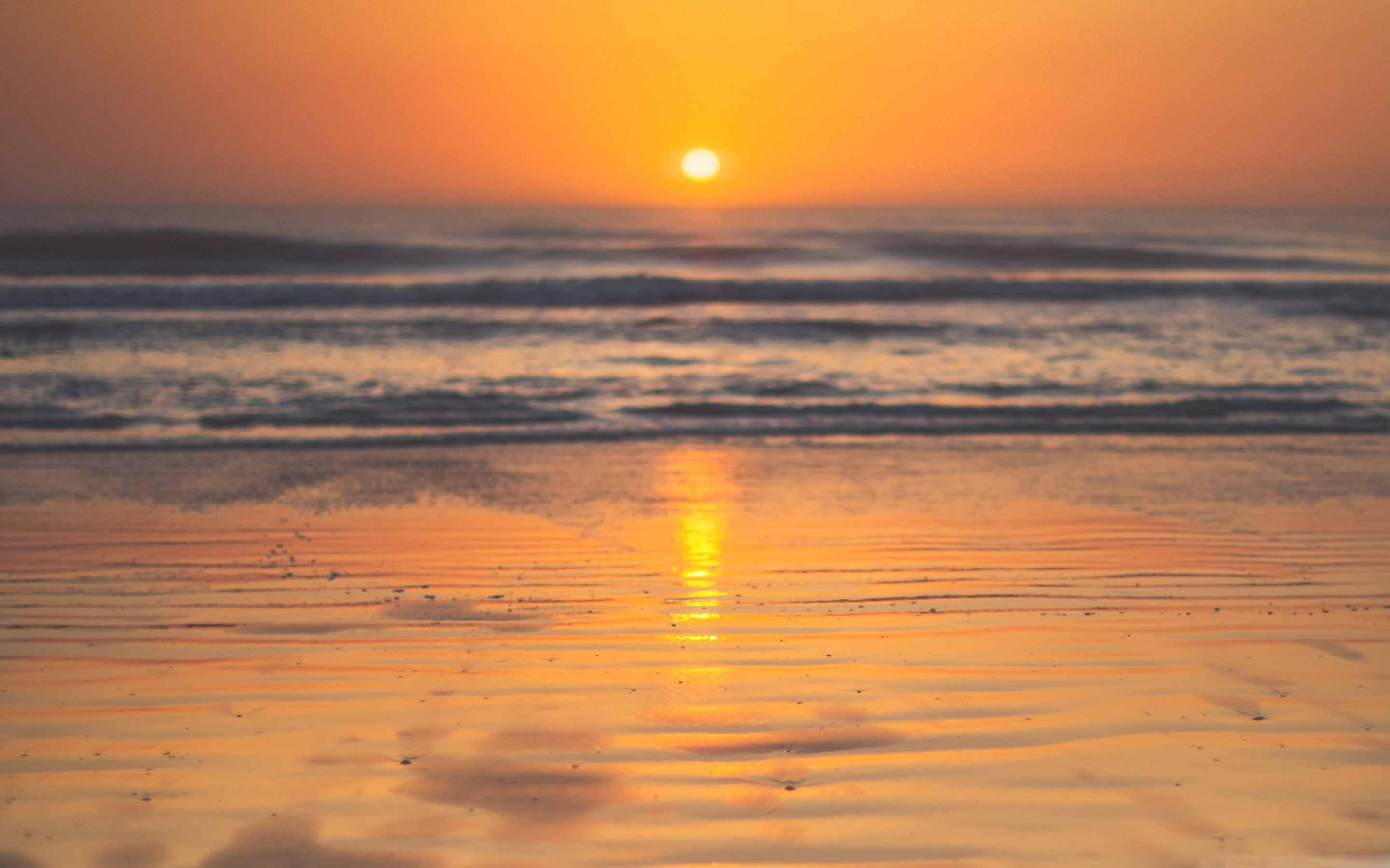 2880x1800 Beautiful Sunrise Beach MacBook Air Wallpaper Download
