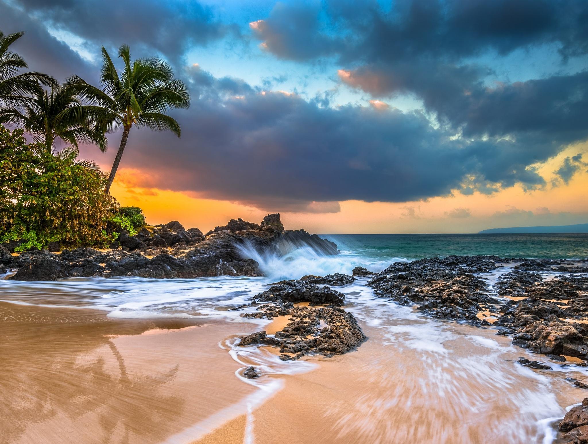 2048x1547 sand, Hawaii, sky, rock, maui, sunrise, beach, sea, islands, palm trees, clouds, beautiful wallpaper