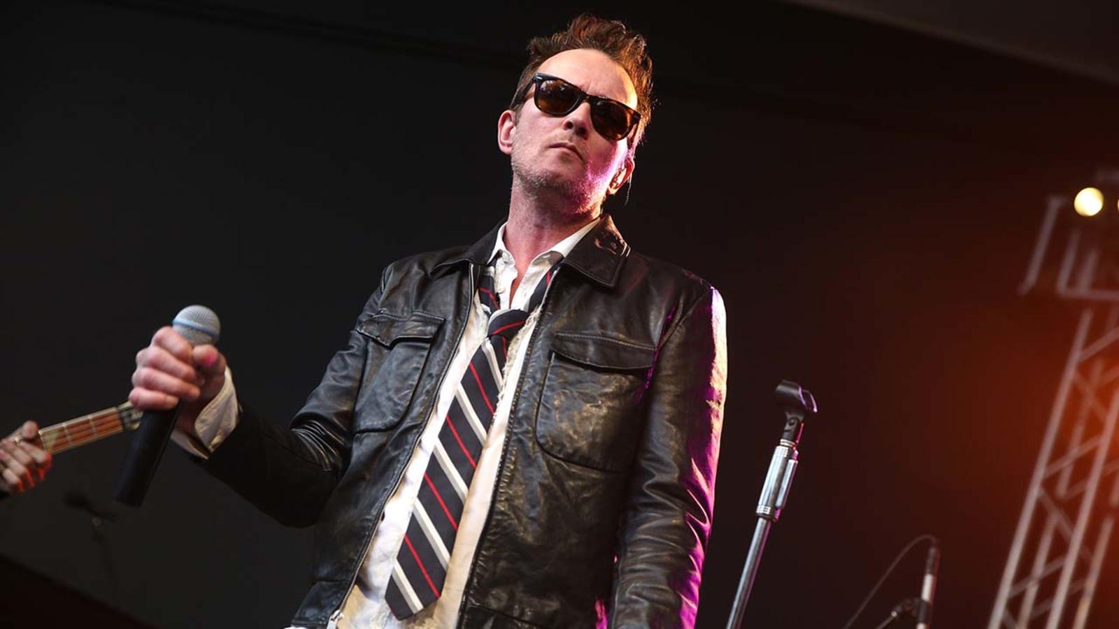1600x900 Ex Stone Temple Pilots Frontman Weiland Dead At Manager Says