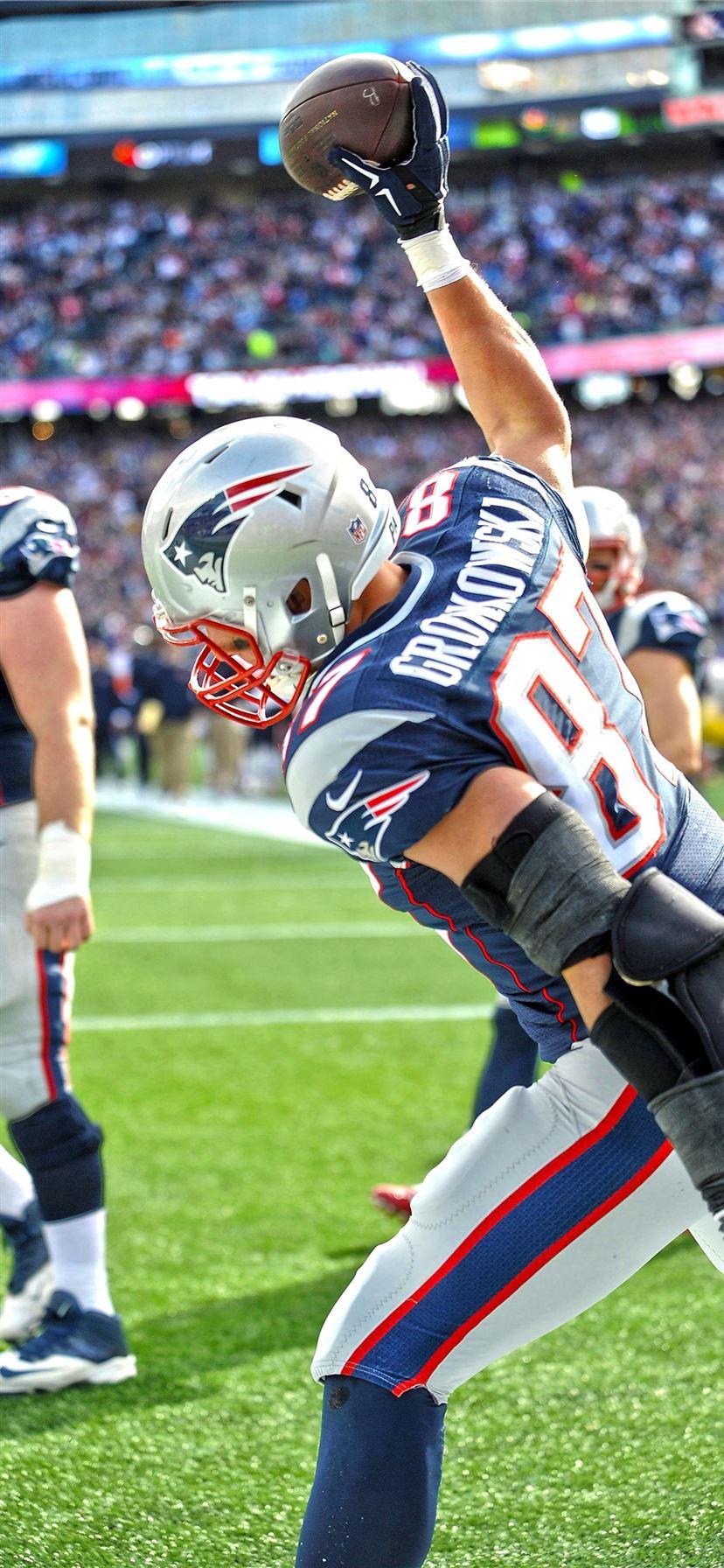 828x1792 Rob Gronkowski Gronk spike iPhone 11 Wallpaper Free Download
